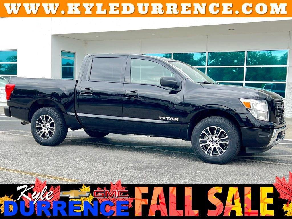 used 2023 Nissan Titan car, priced at $33,688
