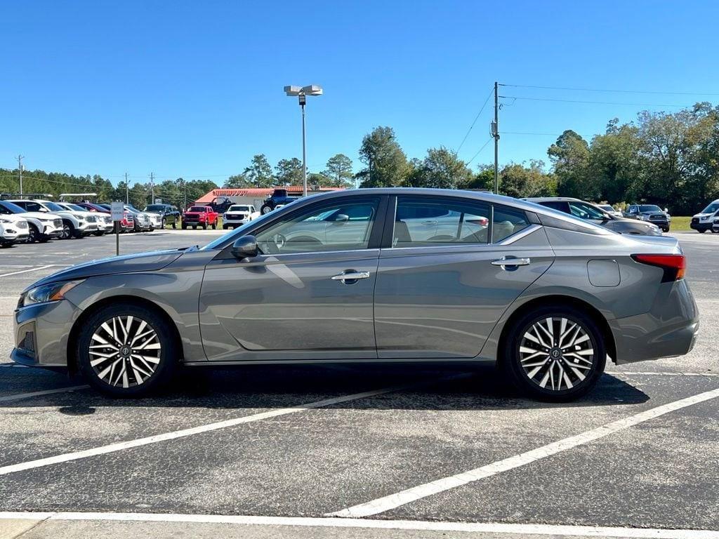 used 2023 Nissan Altima car, priced at $20,774