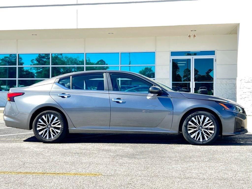 used 2023 Nissan Altima car, priced at $20,774