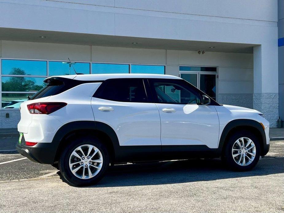 new 2025 Chevrolet TrailBlazer car, priced at $25,720