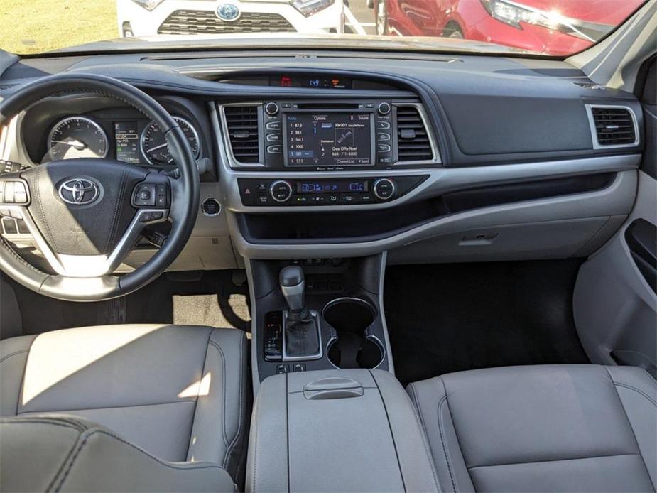 used 2018 Toyota Highlander car, priced at $29,497