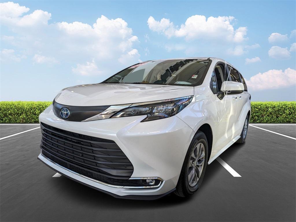 used 2024 Toyota Sienna car, priced at $47,897