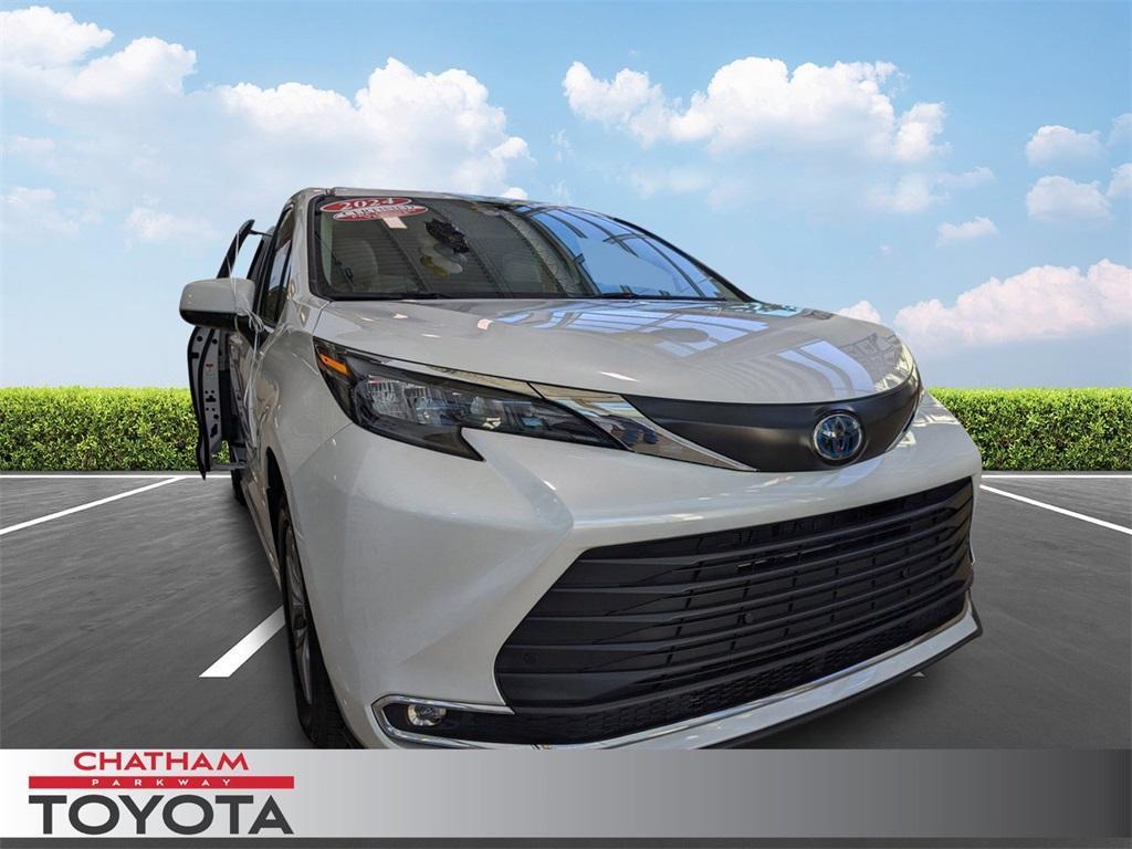 used 2024 Toyota Sienna car, priced at $47,897