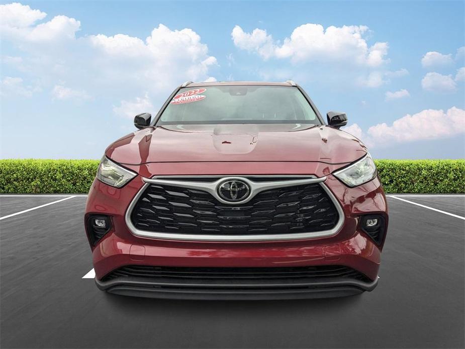 new 2022 Toyota Highlander car, priced at $38,997