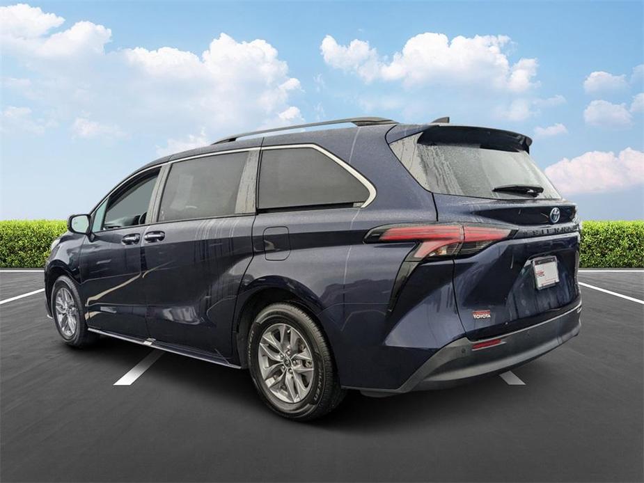 used 2022 Toyota Sienna car, priced at $38,997