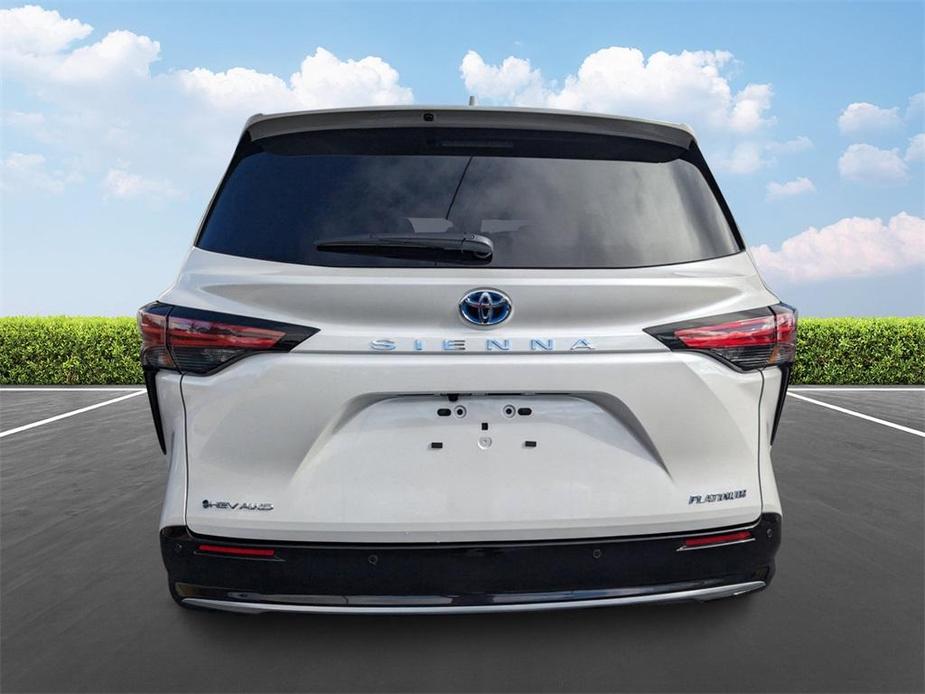 new 2025 Toyota Sienna car