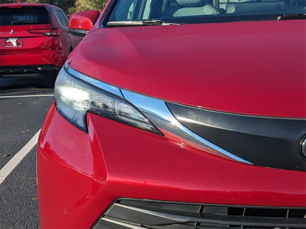 used 2024 Toyota Sienna car, priced at $46,897