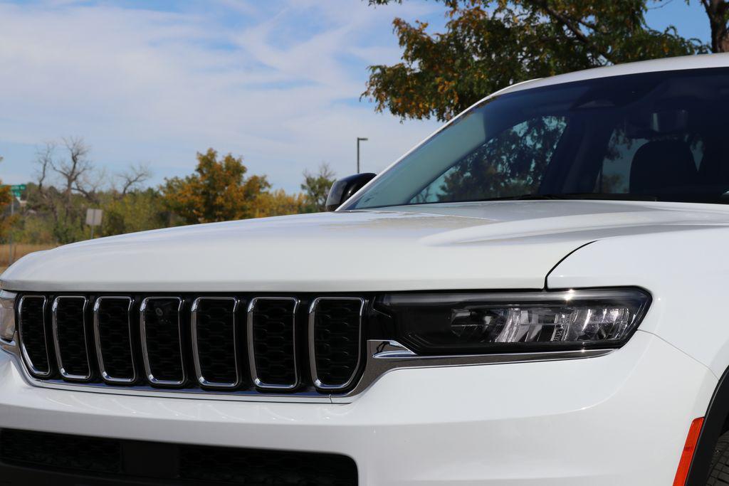 used 2023 Jeep Grand Cherokee L car, priced at $28,895