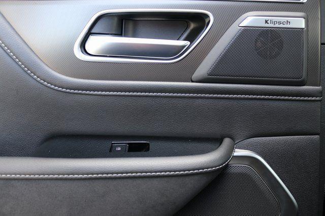 new 2025 INFINITI QX80 car, priced at $92,040