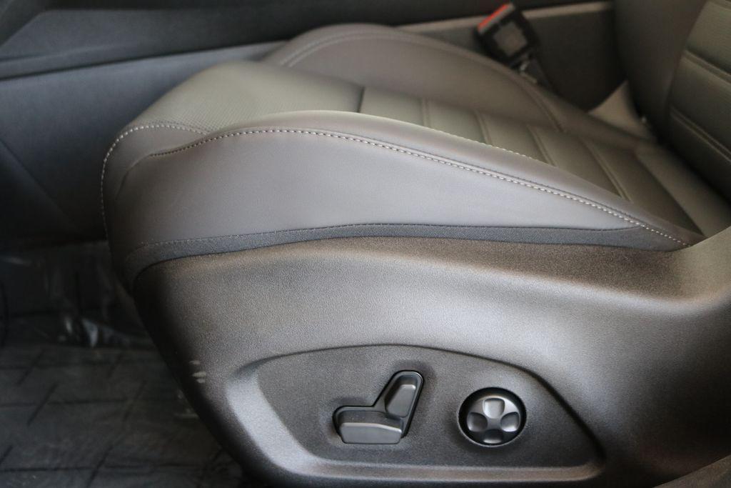 new 2025 Alfa Romeo Tonale car, priced at $40,625