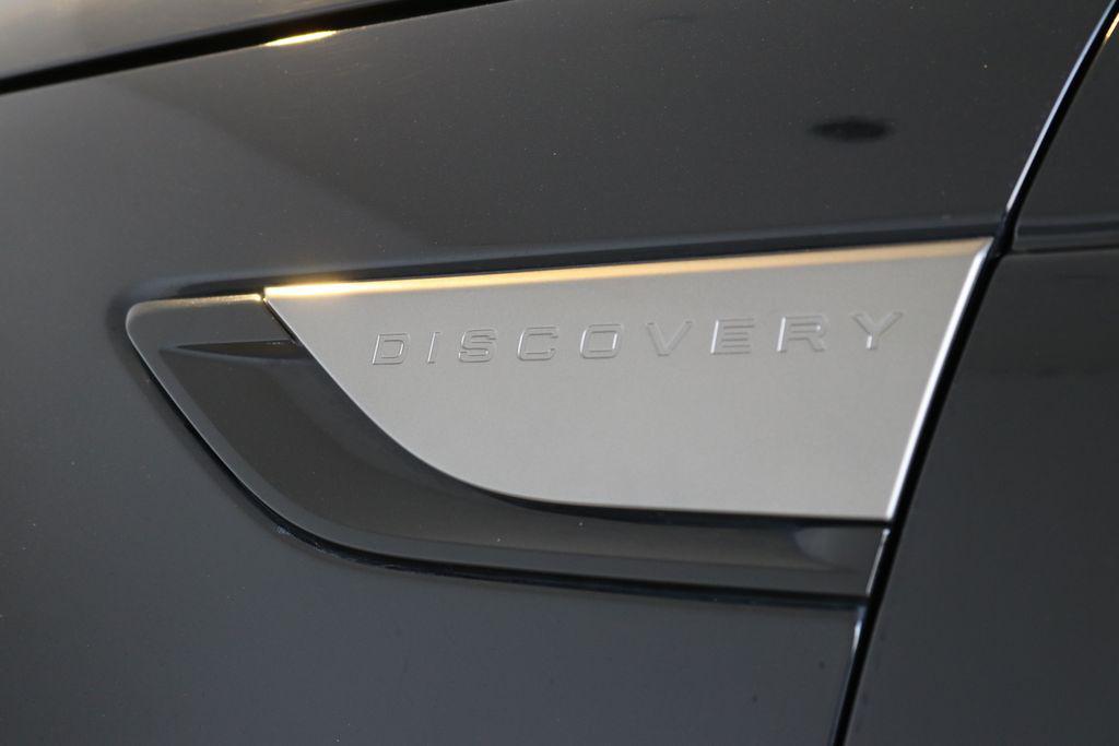 used 2017 Land Rover Discovery car