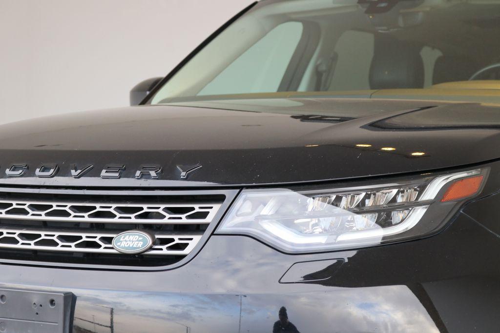 used 2017 Land Rover Discovery car