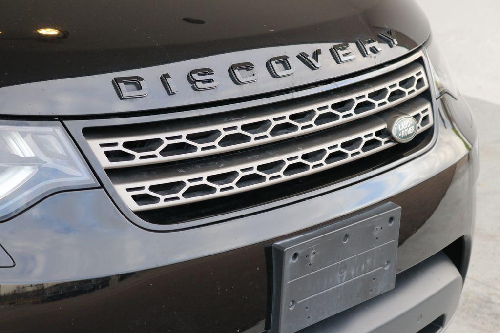 used 2017 Land Rover Discovery car