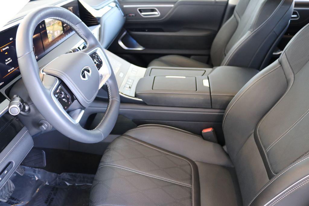 used 2025 INFINITI QX80 car, priced at $79,969