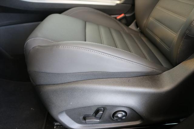 new 2025 Alfa Romeo Tonale car, priced at $44,125