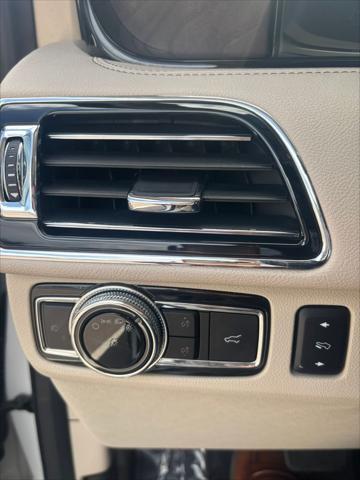 used 2020 Lincoln Navigator car, priced at $39,999
