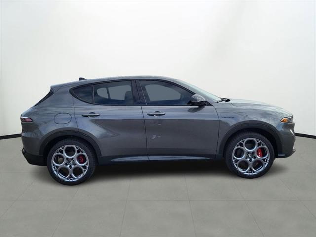 new 2024 Alfa Romeo Tonale car, priced at $53,645