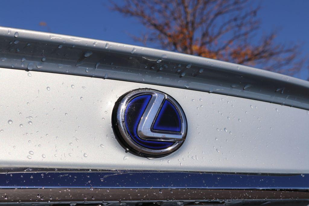 used 2013 Lexus ES 300h car, priced at $13,999