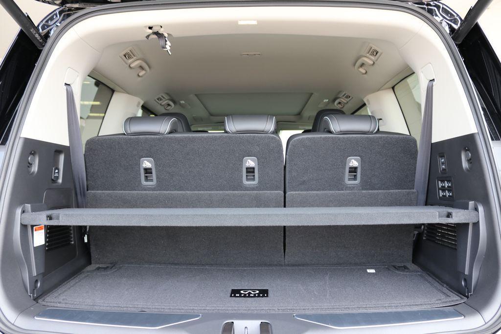 new 2025 INFINITI QX80 car, priced at $102,130