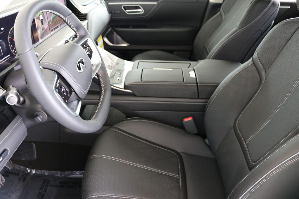 new 2025 INFINITI QX80 car, priced at $102,130