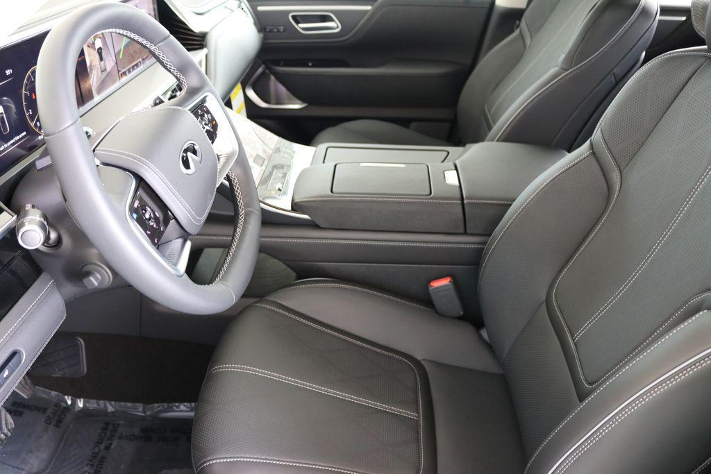new 2025 INFINITI QX80 car, priced at $102,130