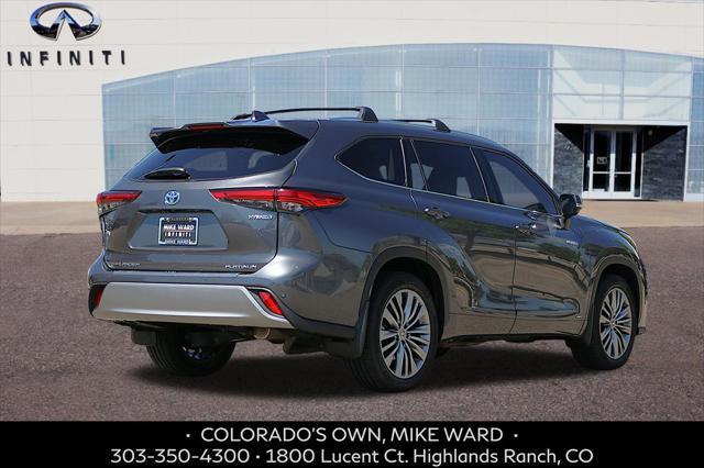 used 2020 Toyota Highlander Hybrid car, priced at $37,999