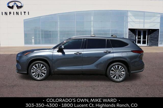 used 2020 Toyota Highlander Hybrid car, priced at $37,999
