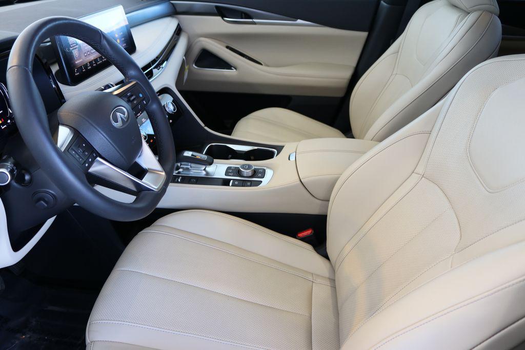 used 2025 INFINITI QX60 car, priced at $47,999