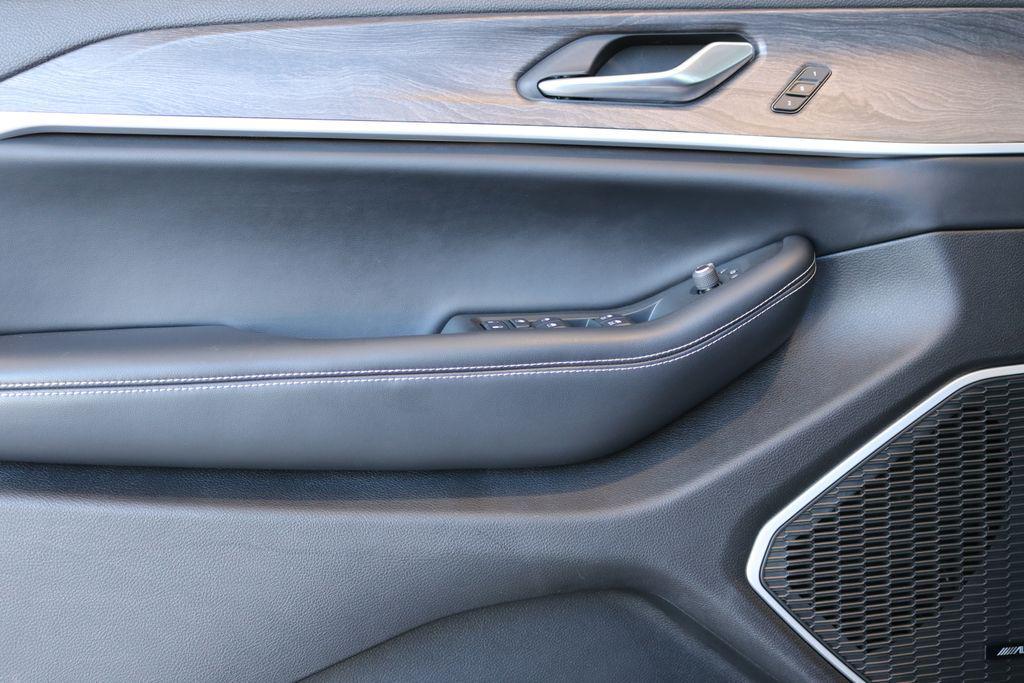 used 2021 Jeep Grand Cherokee L car, priced at $28,699