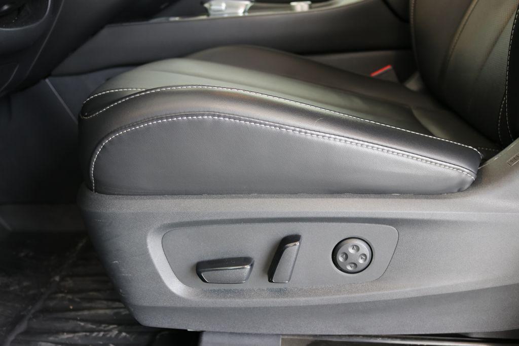 used 2025 INFINITI QX60 car, priced at $39,999