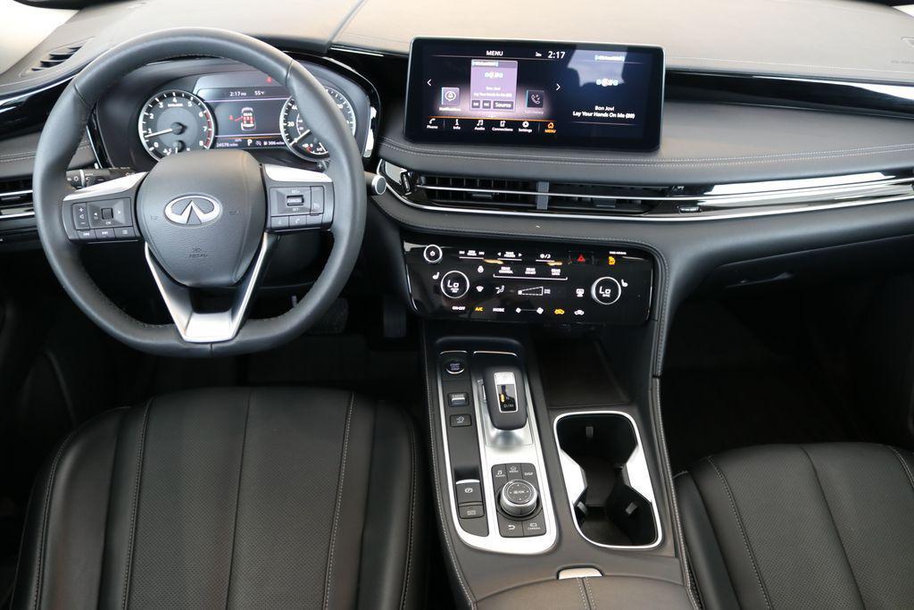 used 2025 INFINITI QX60 car, priced at $39,999
