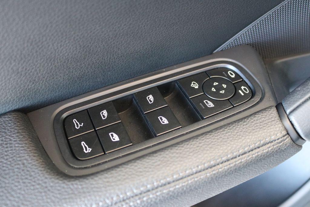 used 2024 Porsche Cayenne car, priced at $76,999