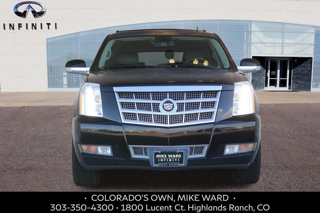 used 2014 Cadillac Escalade car, priced at $15,999