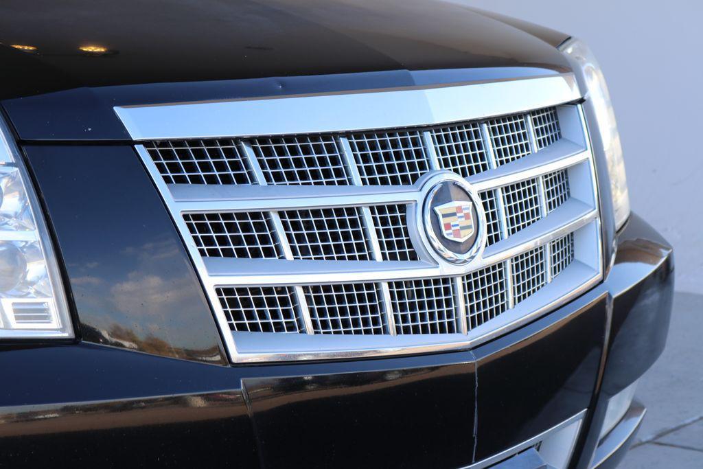 used 2014 Cadillac Escalade car, priced at $15,999