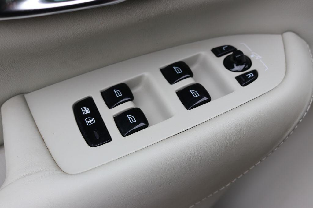 used 2017 Volvo XC90 car, priced at $17,999