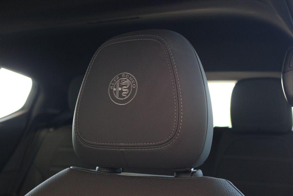 new 2025 Alfa Romeo Tonale car, priced at $40,625