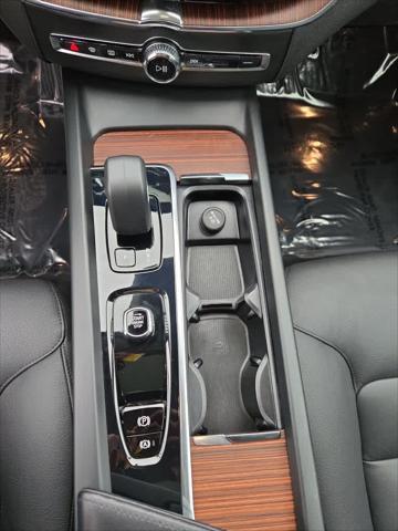 used 2023 Volvo XC60 car, priced at $34,900