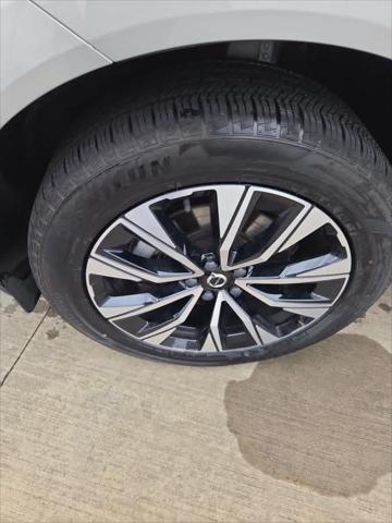 used 2023 Volvo XC60 car, priced at $34,900
