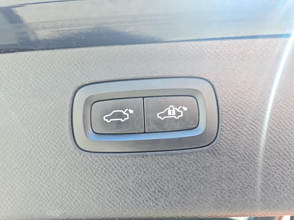 used 2023 Volvo XC90 Recharge Plug-In Hybrid car, priced at $47,696