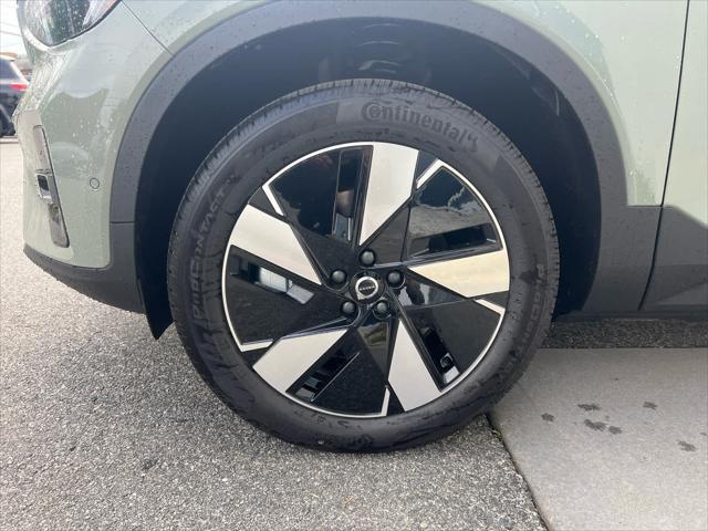 new 2025 Volvo EX40 car, priced at $60,735