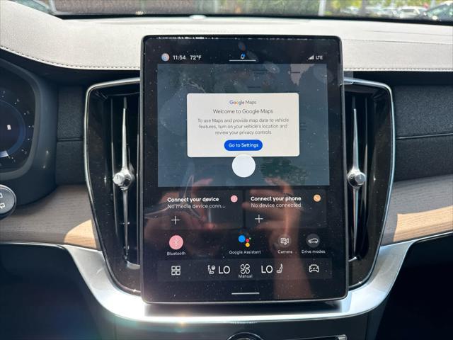 new 2025 Volvo XC90 car, priced at $74,910