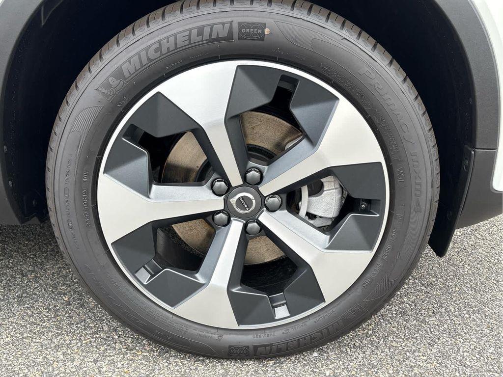 new 2026 Volvo XC40 car, priced at $50,150