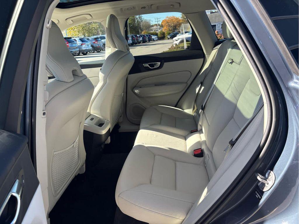 used 2022 Volvo XC60 car, priced at $29,700