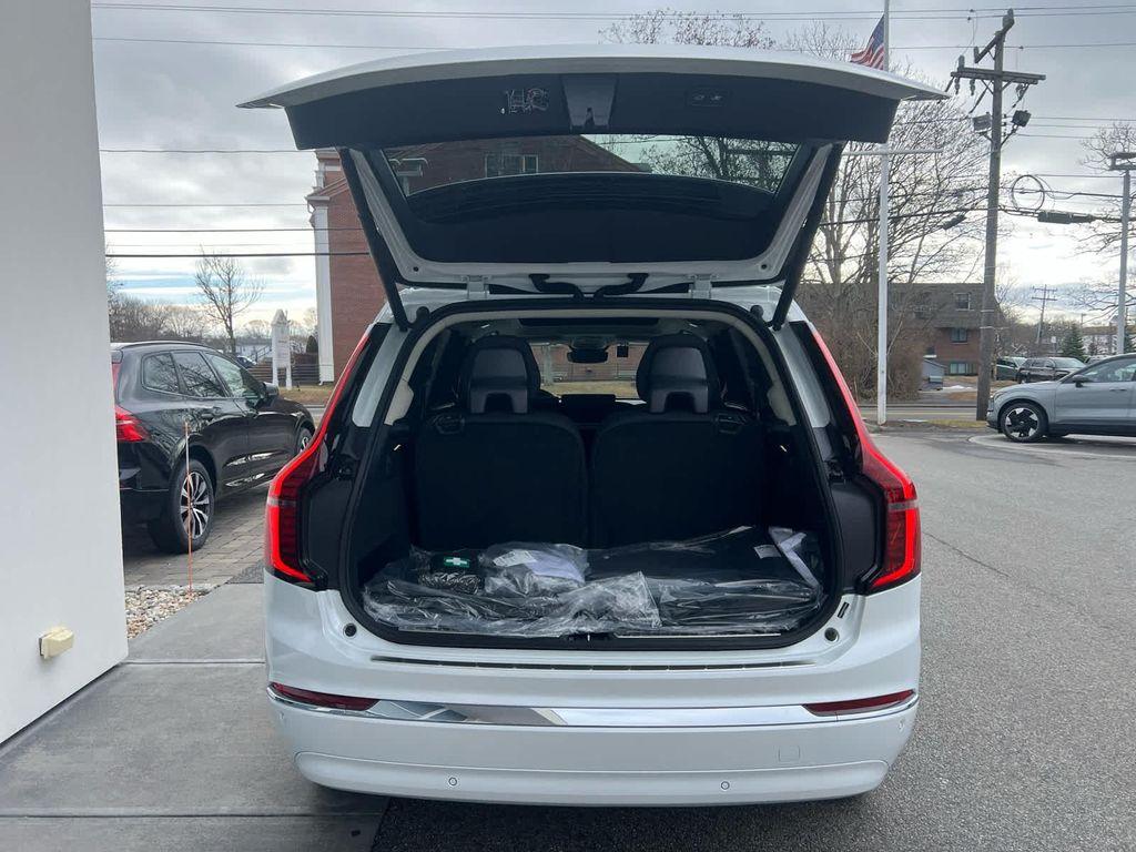new 2025 Volvo XC90 Plug-In Hybrid car, priced at $79,195