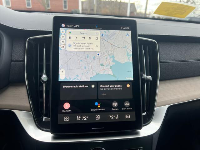 new 2025 Volvo XC90 Plug-In Hybrid car, priced at $79,195