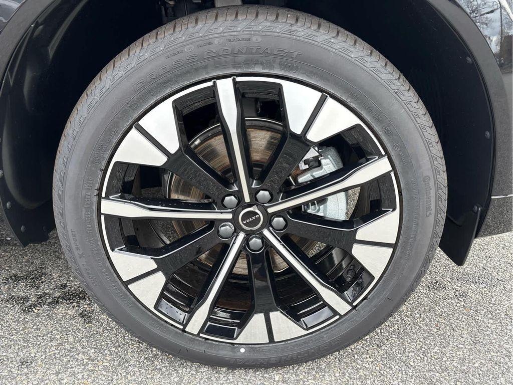 new 2026 Volvo XC60 car, priced at $57,985