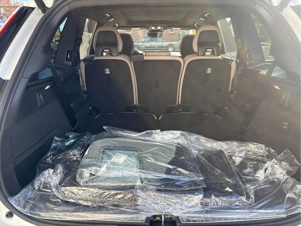 new 2026 Volvo XC90 car, priced at $71,825