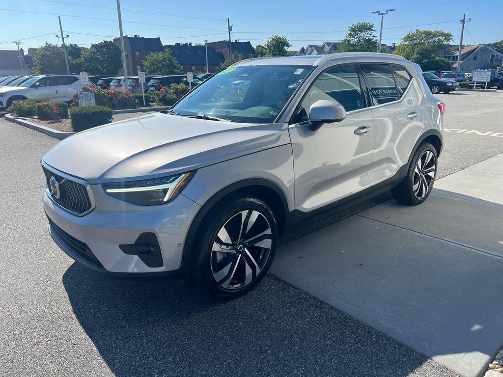 used 2024 Volvo XC40 car, priced at $39,900