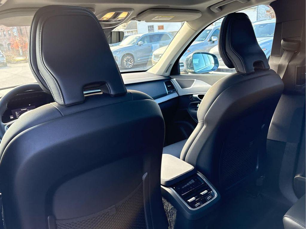used 2024 Volvo XC90 car, priced at $34,900