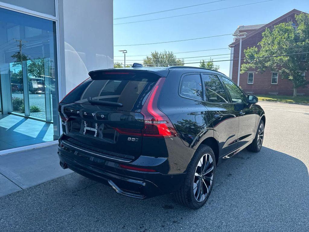 new 2026 Volvo XC60 car, priced at $57,985